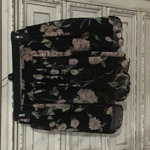 Delia’s floral skirt